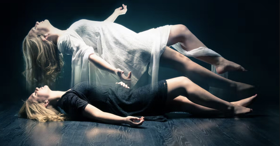 灵魂出窍的体验|@Louish Pixel/flicker