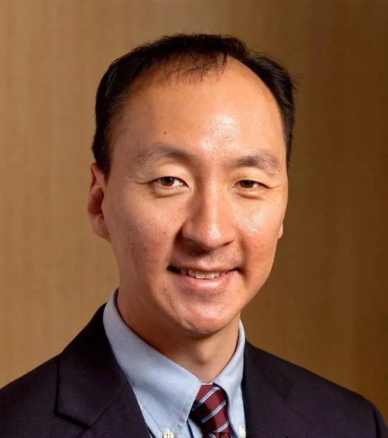  玄仁洙（Insoo Hyun）