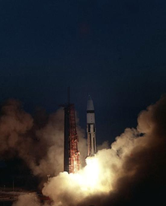 图 | 阿波罗 5 号升空（来源：NASA）