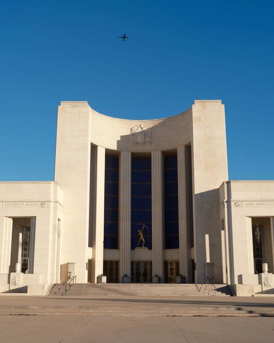 德州达拉斯的 Hall of State，1930 年代的美国象征