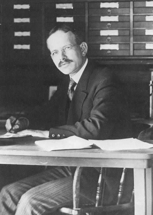 图1&nbsp;首次观测到太阳磁场的海尔，图片来源：http://www.astro.umontreal.ca/~paulchar/grps/site/images/hale.html
