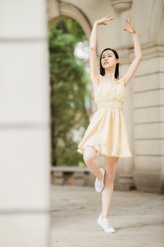 EOS R+RF85mm F/1.2L USM样片