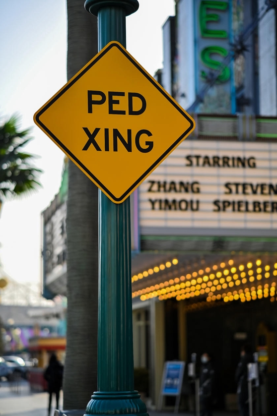 　　焦距：85mm　 光圈：f/1.8　 ISO感光度：100　 曝光时间：1/2500s　 曝光补偿：0EV　 白平衡：自动