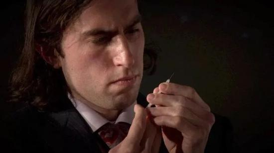 ▲Aaron Traywick。 图片来自：BBC