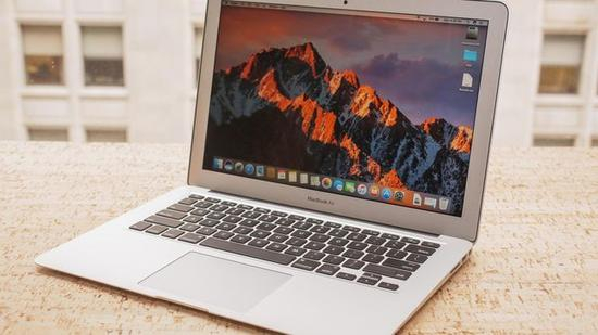 MacBook&nbsp;Air（图源：CNET）