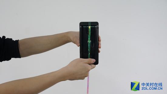 测试刚好滑开滑盖所用的力