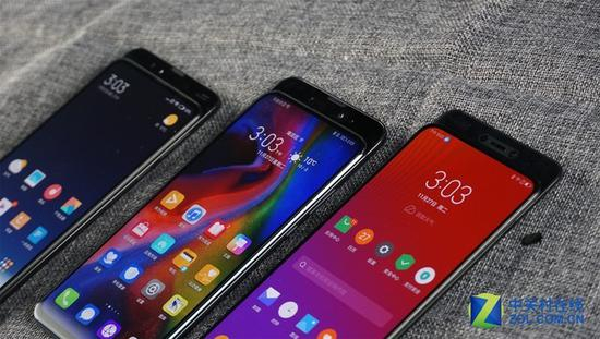 左：小米MIX 3 中：荣耀Magic2 右：联想Z5 Pro