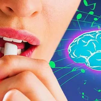  （尽量不出声地大嚼！图片来自curiosity.com/topics/how-chewing-gum-can-get-rid-of-earworms-curiosity）