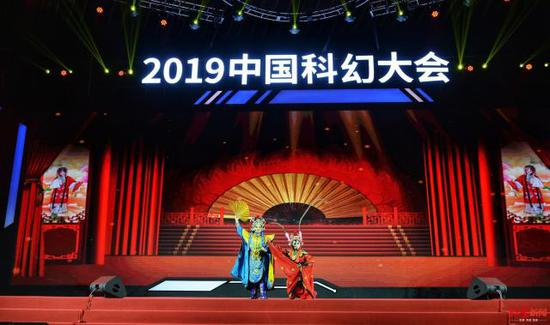  川剧表演
