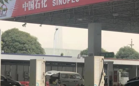 是谁进谁退，而是融合共生