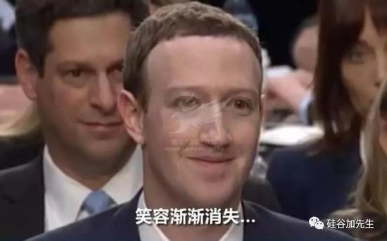 Apple苹果（把食堂的桌椅板凳撤了分分钟就可以摆上产品开卖了）