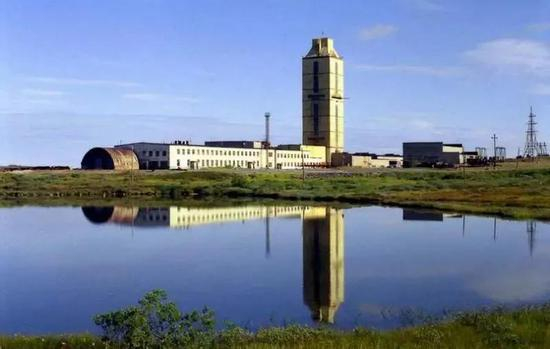 科拉超深钻孔上部结构&nbsp;