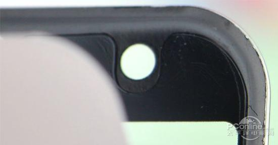 3D软边全屏钢化膜边缘经过弯曲处理，真正做到全屏覆盖