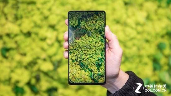 vivo&nbsp;APEX的屏占比高达98%