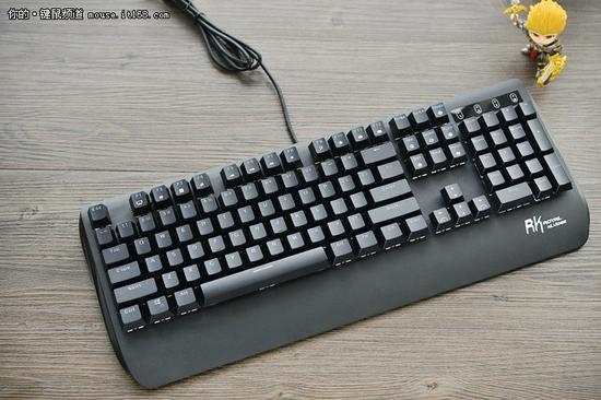 ▲RK光影RGB游戏机械键盘
