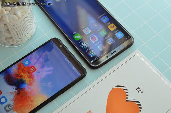 ▲两款产品采用不同的机身材质