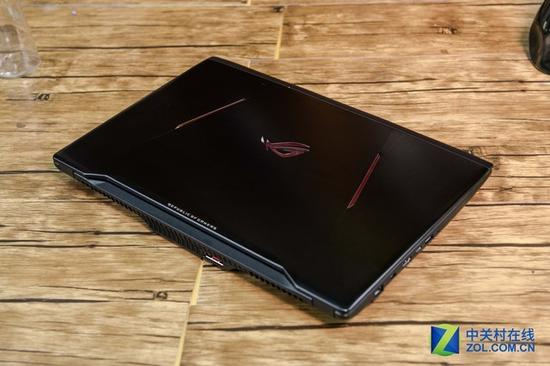 ROG&nbsp;标志和灯带