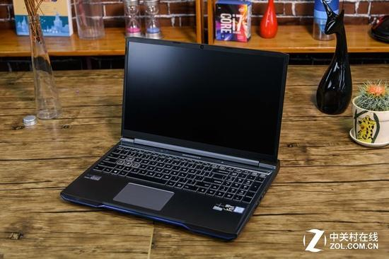 窄边框是创意突破