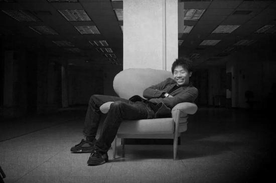 “我叫茅侃侃，茅台的茅，茅厕的茅”