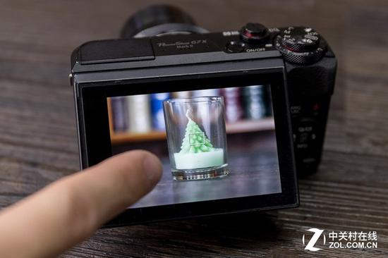 佳能G7&nbsp;X&nbsp;Mark&nbsp;II支持触控操作，点哪拍哪很方便