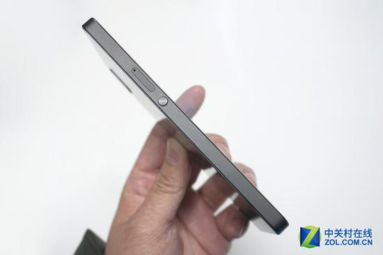 vivo&nbsp;APEX机身左侧