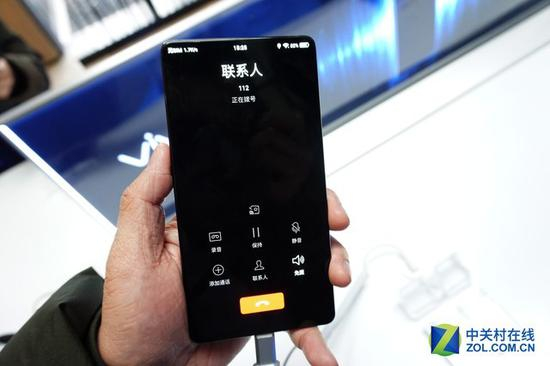 vivo&nbsp;APEX通话中