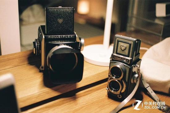 对于胶片相机，如今越来越难买，而且成本越高