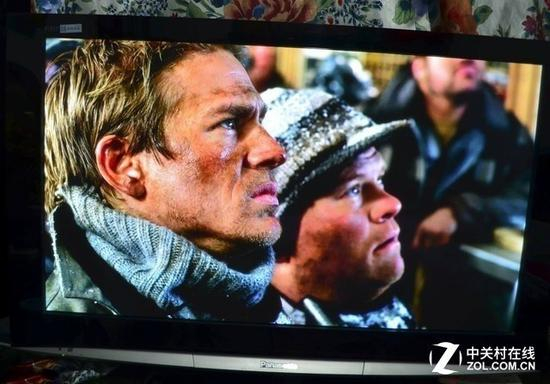 等离子技术是电视自发光的最早雏形