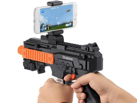 各式各样的手机游戏外设