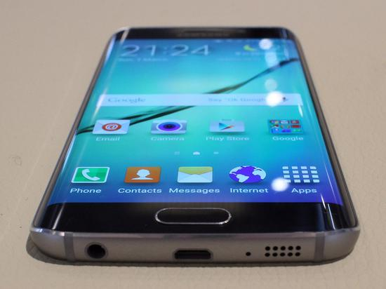 三星Galaxy S6&nbsp;Edge的曲面屏让人叹为观止
