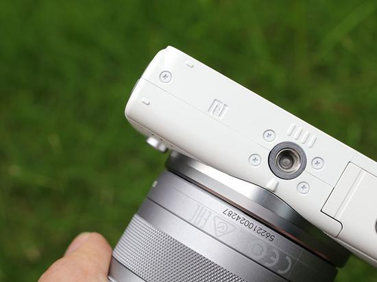 底部配有NFC模块标识