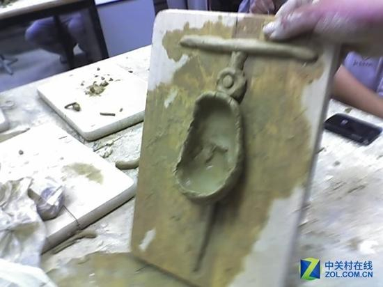 笔者使用moto&nbsp;V3i拍摄的高中课堂作业