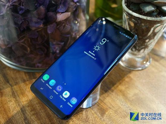 三星Galaxy&nbsp;S9采用了“全视曲面屏”设计