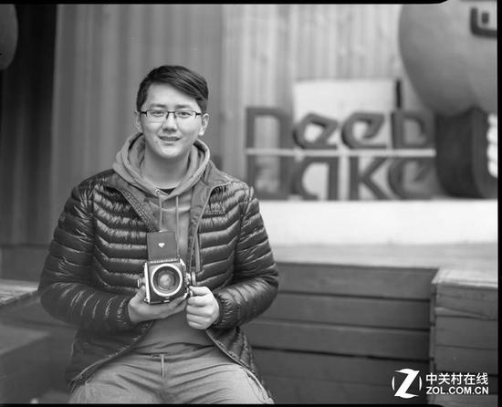 胶卷拍摄，有着独有的魅力，也是纪实摄影中非常好的色彩体现