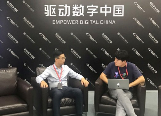 图注：两个月前，新浪科技曾专访胡晓明。