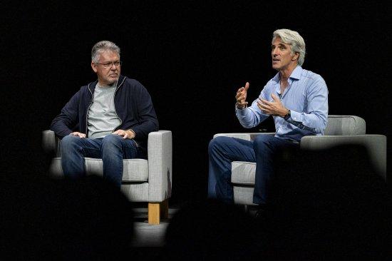 苹果高管John Giannandrea（左）和Craig Federighi领导公司AI振兴行动。