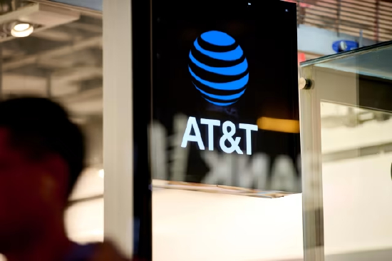 AT&T 与康宁签署 30 亿美元协议，康宁将为这家移动运营商供应光纤及线缆