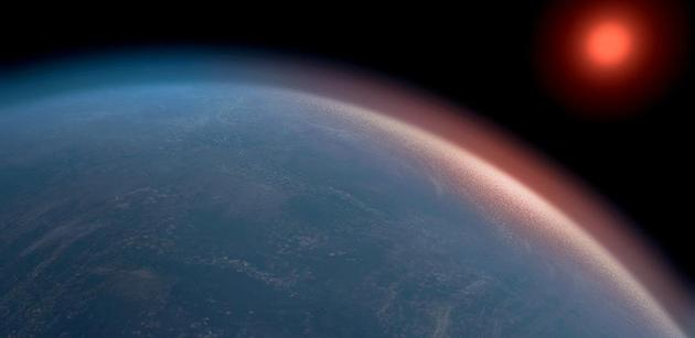 　　K2-18b距离地球124光年，半径是地球的2.6倍，质量是地球的8.6倍，其位于主恒星宜居地带，表面温度可维持液态水存在。