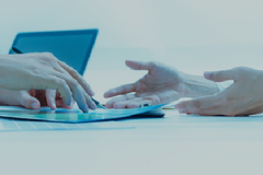 互联网裁员潮：放下大厂身段，转做外包一心搞钱