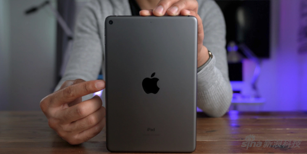 mini可能只是屏占比更大了