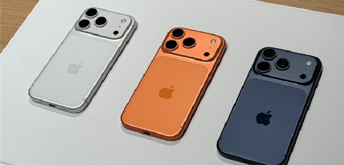 苹果线下店展出iPhone 17 Pro真机
