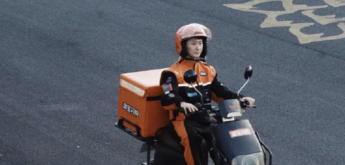 饿了么蓝朋友们换上了橙色皮肤