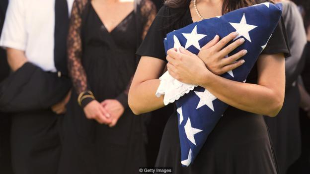 思考到死亡，会使我们变得更加爱国，同时也会使提升我们对外界的同情心。