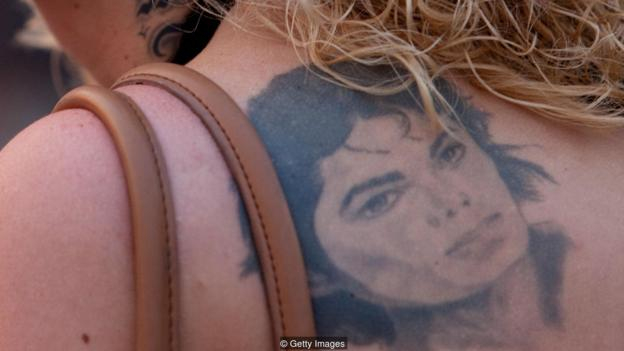 　　重要的历史事件（比如迈克尔·杰克逊的去世）很容易被回忆起来，但许多人会低估这些事件过去的时间