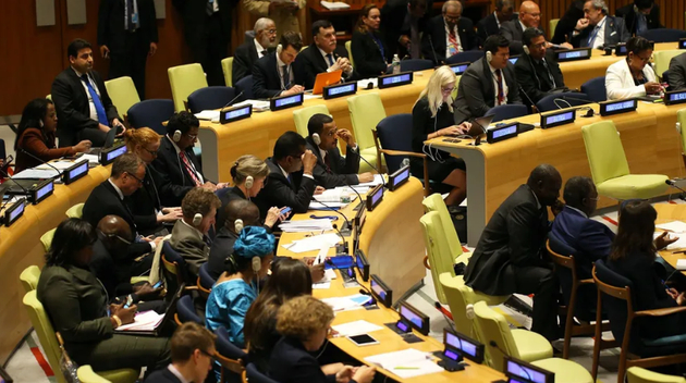 联合国每年产生大量翻译文本，可用于训练翻译算法