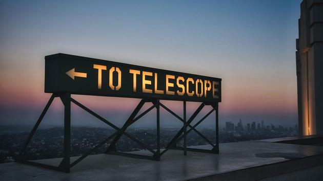 　　尽管天文学观测已经变得越来越自动化，新冠肺炎疫情的出现已经使大多数望远镜停止运行，包括洛杉矶格里菲斯天文台的望远镜