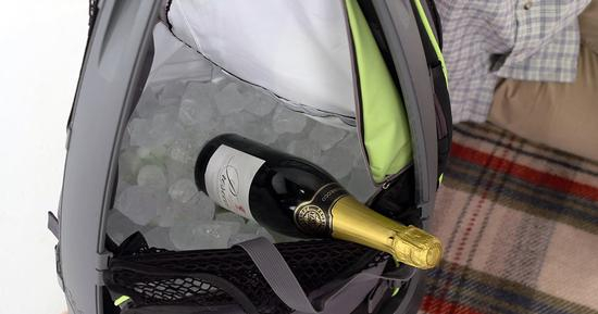 甚至还能放冰块