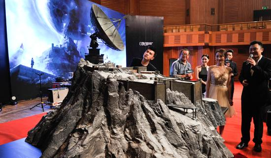 2015年10月18日，第六届华语科幻星云奖揭晓，刘慈欣获最高成就奖。