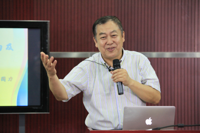 中国科普作家演讲团副团长 焦国力大校