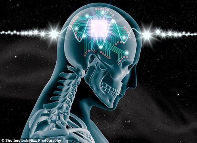 　　专家指出，下一个价值数十亿美元的行业聚焦的并非某种服务或产品，而是对人类进行升级。届时人类可凭借各类技术，将自己“升级成上帝”。然而，并非每个人都有进行升级的经济实力。